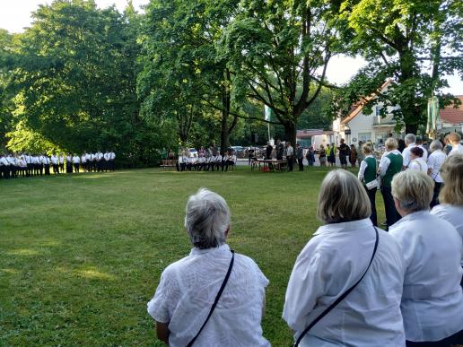 Antreten auf dem Festplatz für die Proklamation