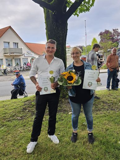 Die Volkskönige Steven Bohling und Nicole